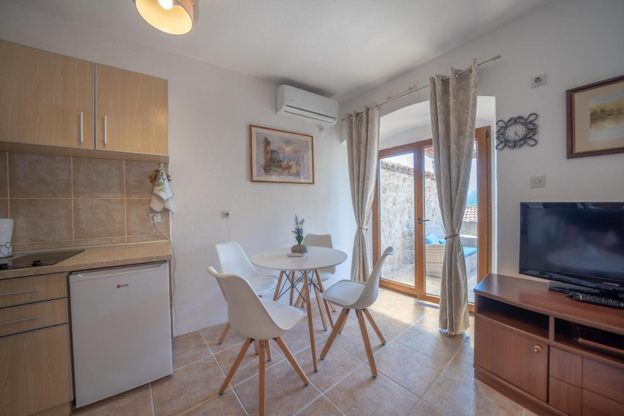 Apartments Franovic Perast Zewnętrze zdjęcie